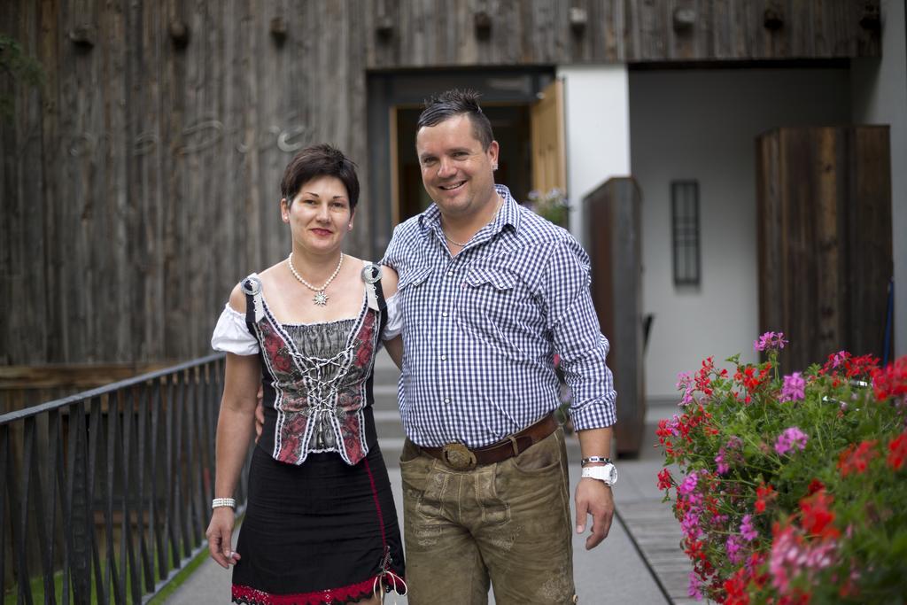 Alfonsstueberl - Ferienwohnungen & Restaurant Innervillgraten Kültér fotó
