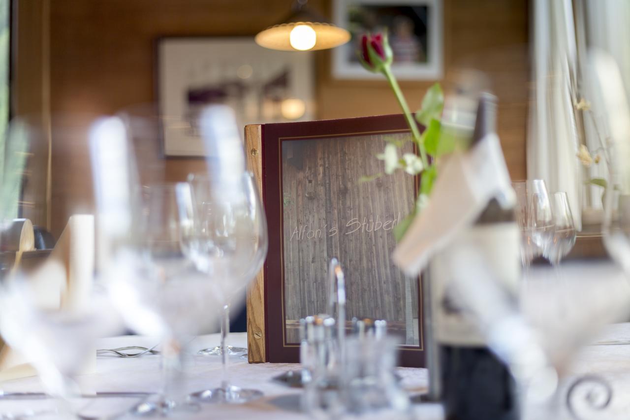 Alfonsstueberl - Ferienwohnungen & Restaurant Innervillgraten Kültér fotó