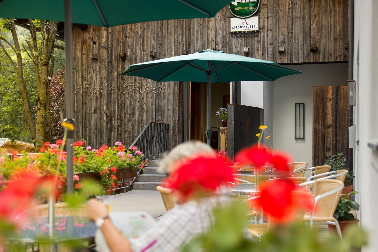 Alfonsstueberl - Ferienwohnungen & Restaurant Innervillgraten Kültér fotó